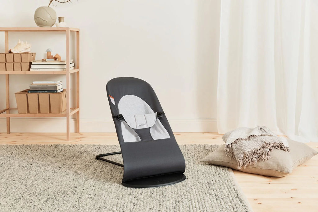 BabyBjorn Bouncer Balance Soft in Dark Grey/Light Grey