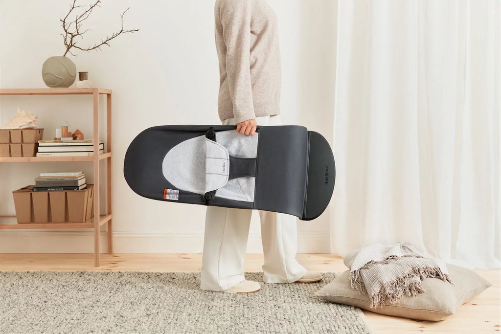 BabyBjorn Bouncer Balance Soft in Dark Grey/Light Grey