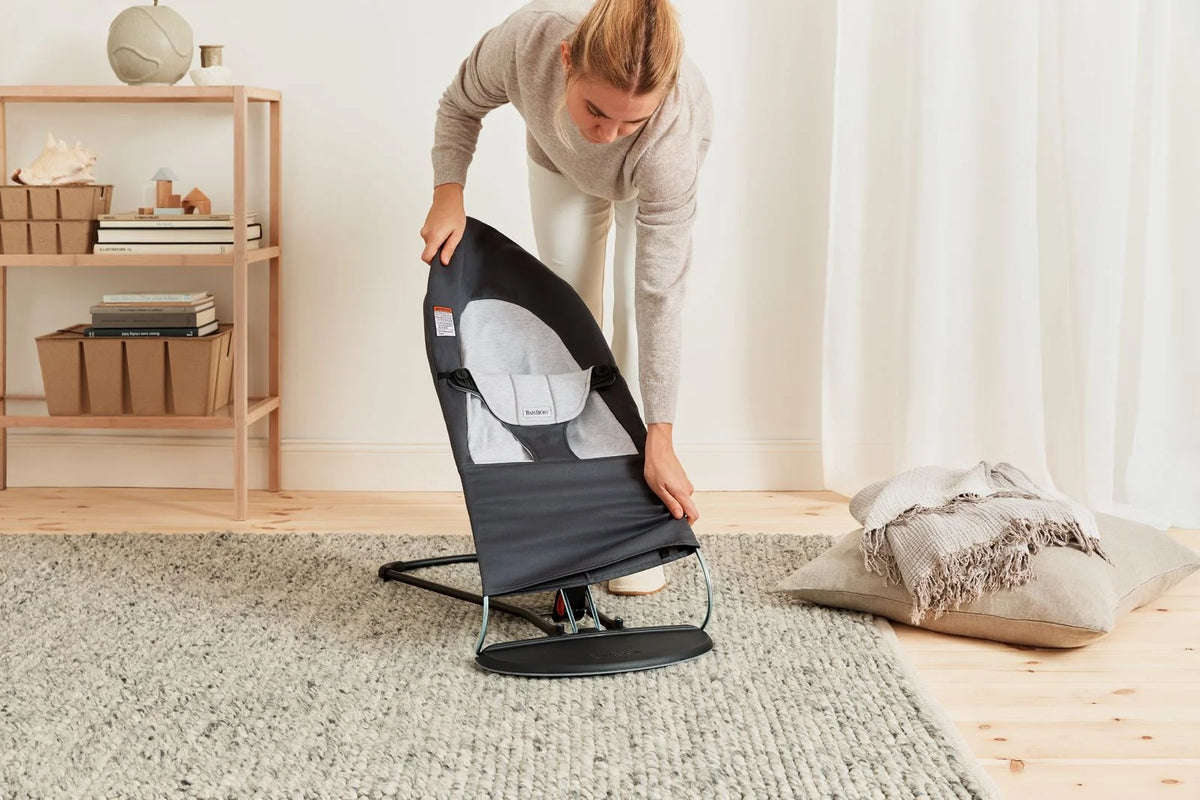 BabyBjorn Bouncer Balance Soft in Dark Grey/Light Grey